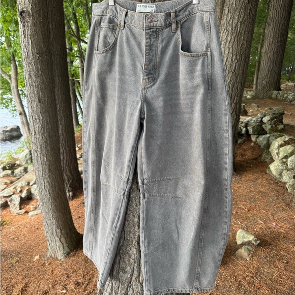 We The Free Good Luck Barrel Leg Jeans 29 - Picture 5 of 12